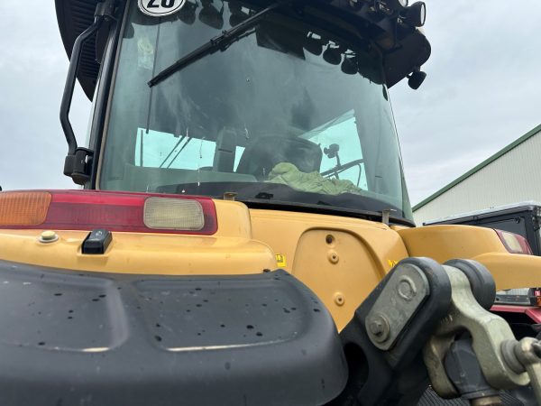 Challenger MT 765B tractor - Image 27