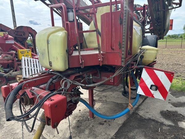 Hardi Commander Plus 2800 Twin Force vontatott légzsákos permetező - Image 7