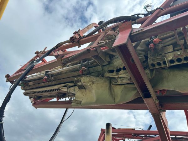 Hardi Commander Plus 2800 Twin Force vontatott légzsákos permetező - Image 14
