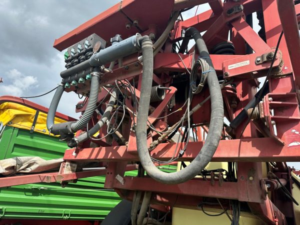 Hardi Commander Plus 2800 Twin Force vontatott légzsákos permetező - Image 15