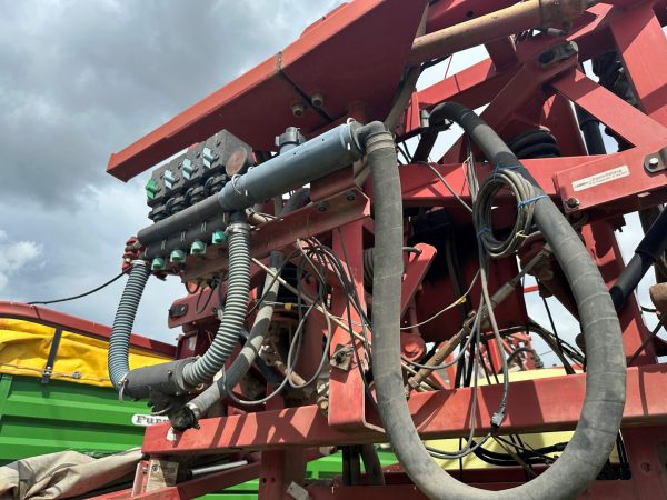 Hardi Commander Plus 2800 Twin Force vontatott légzsákos permetező - Image 18