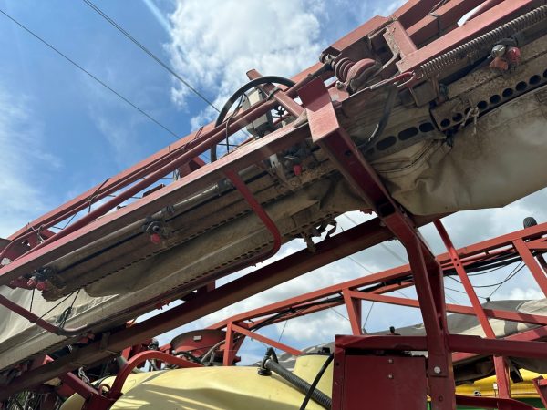 Hardi Commander Plus 2800 Twin Force vontatott légzsákos permetező - Image 24