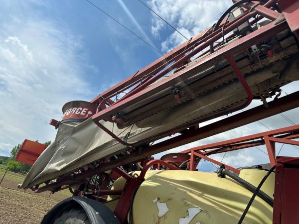 Hardi Commander Plus 2800 Twin Force vontatott légzsákos permetező - Image 25