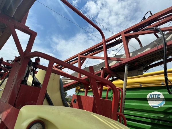 Hardi Commander Plus 2800 Twin Force vontatott légzsákos permetező - Image 29