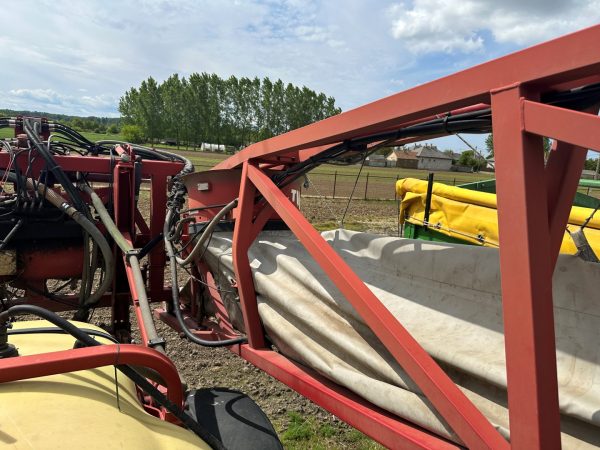 Hardi Commander Plus 2800 Twin Force vontatott légzsákos permetező - Image 32