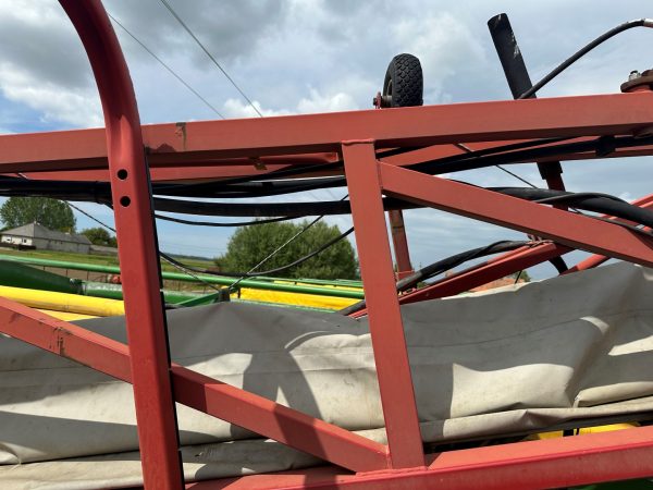 Hardi Commander Plus 2800 Twin Force vontatott légzsákos permetező - Image 37