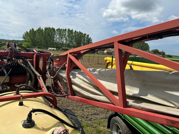 Hardi Commander Plus 2800 Twin Force vontatott légzsákos permetező - Image 39