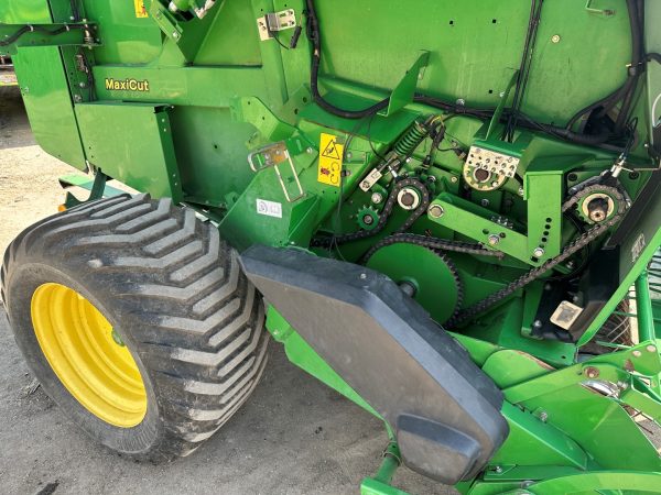 John Deere 854 MaxiCut bálázó - Image 39