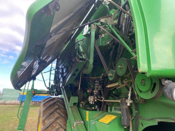 John Deere T660 kombájn - Image 18