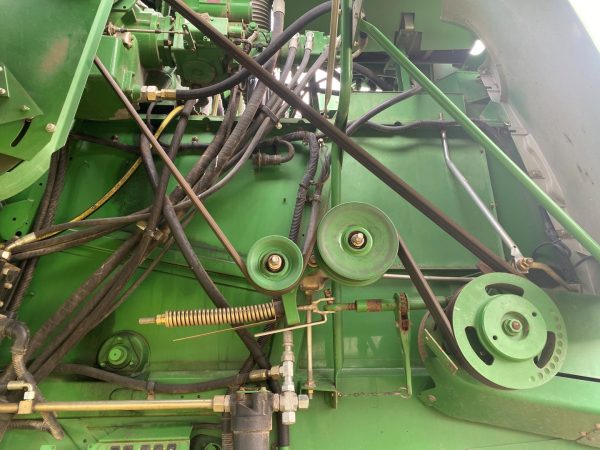 John Deere T660 kombájn - Image 19