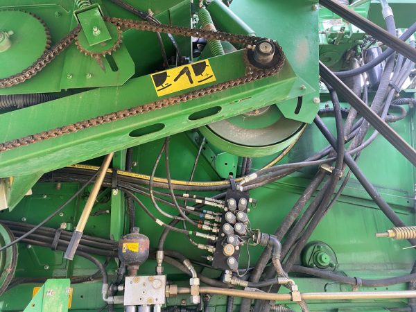 John Deere T660 kombájn - Image 20