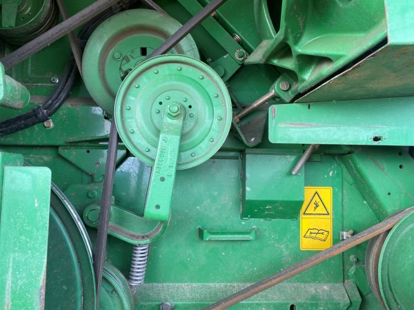 John Deere T660 kombájn - Image 26
