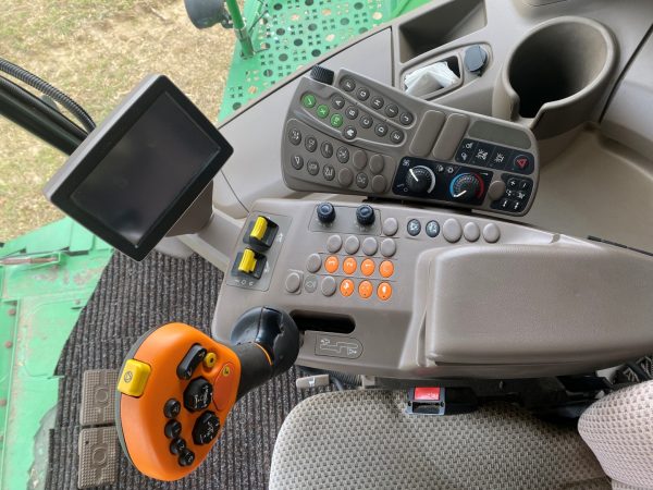 John Deere T660 kombájn - Image 36