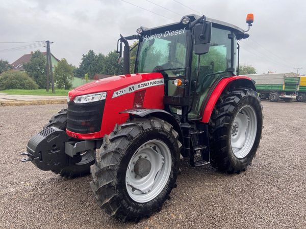 Massey Ferguson M5711 tractor