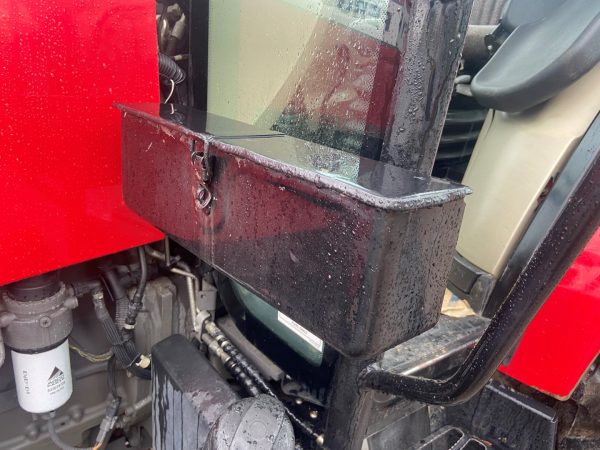 Massey Ferguson M5711 tractor - Image 26