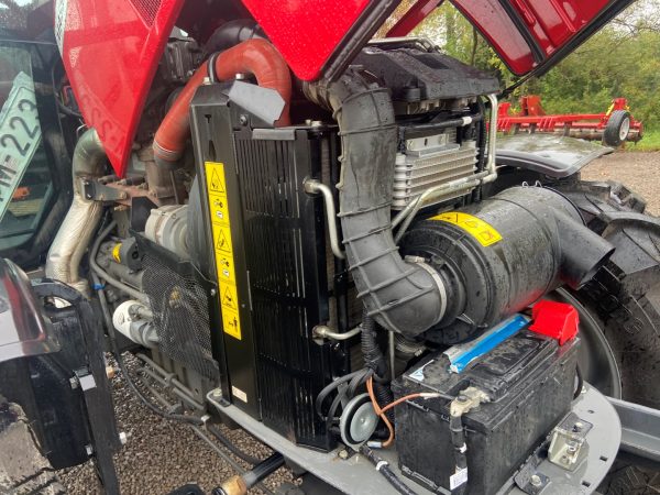 Massey Ferguson M5711 tractor - Image 39
