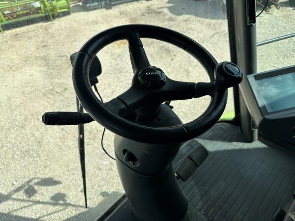 Claas Lexion 550 kombájn - Image 37