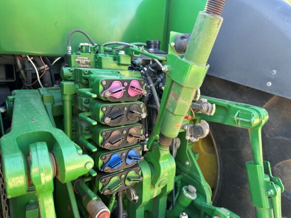 John Deere 8370R tractor - Image 14
