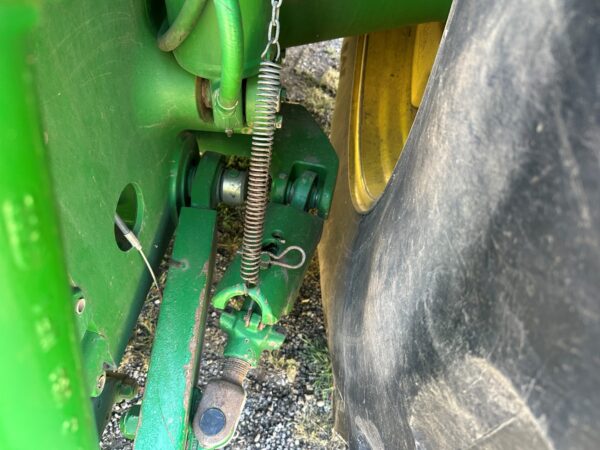John Deere 8370R tractor - Image 17