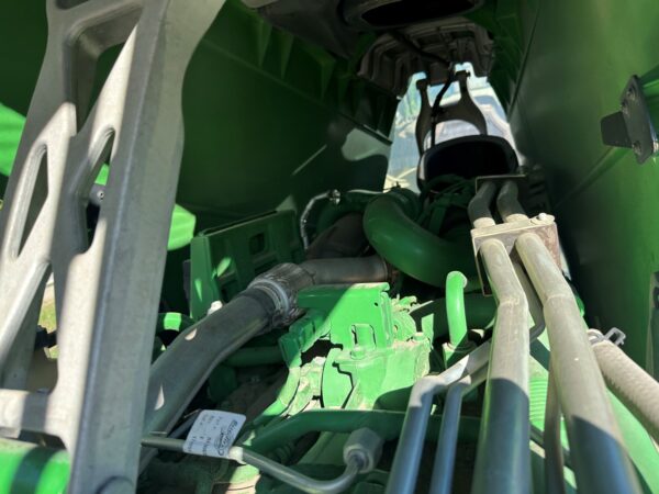 John Deere 8370R tractor - Image 27