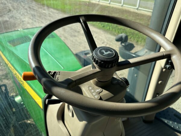 John Deere 8370R tractor - Image 33