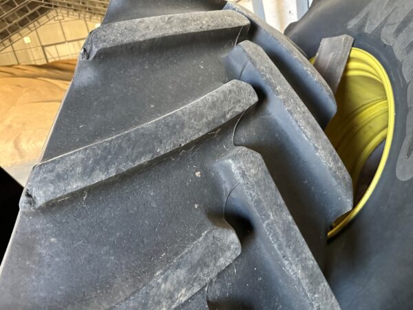 Ikerkerék 650/85 R38 Mitas - Image 3